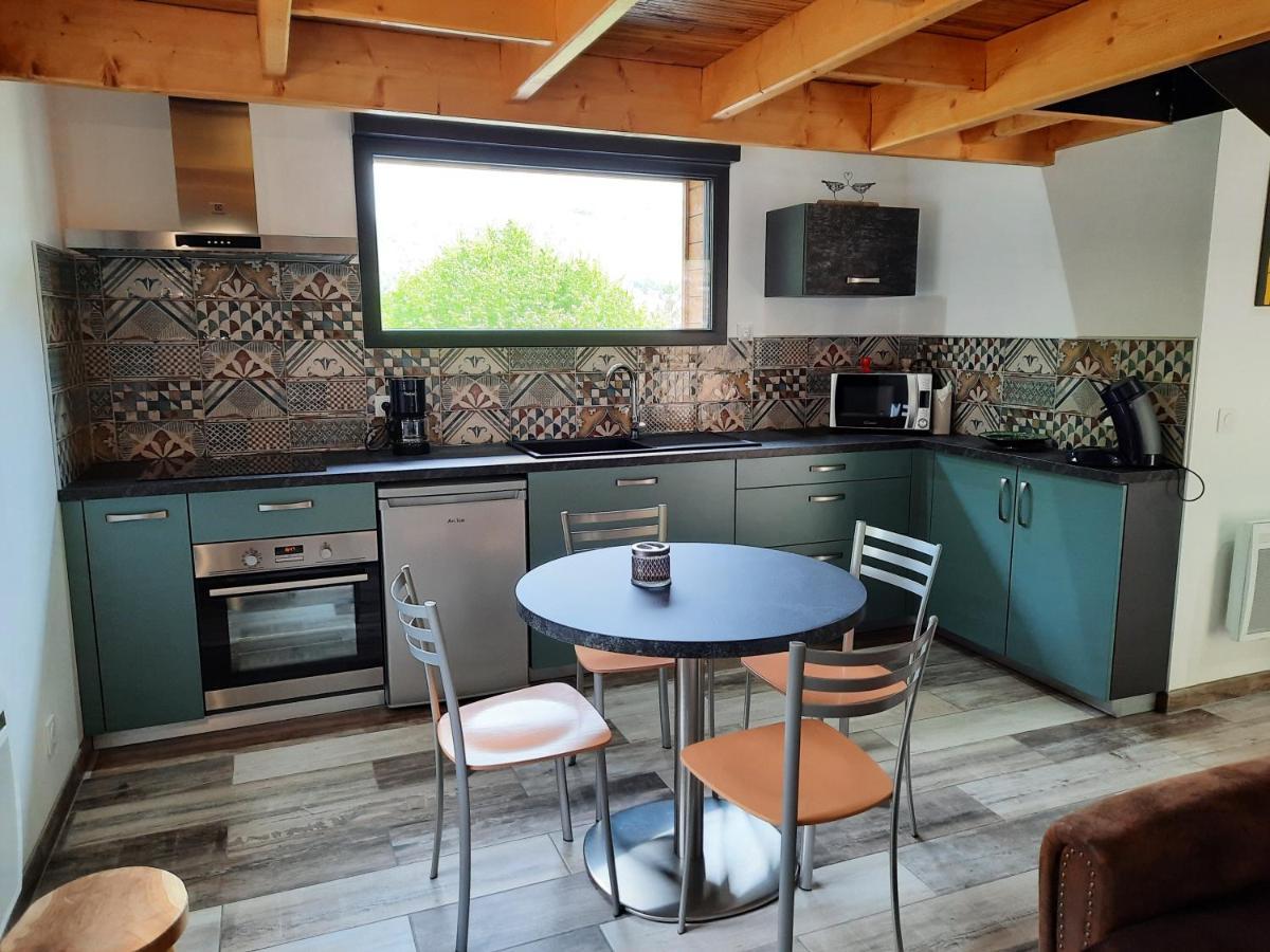 Chalet A L'Oree Du Bois Avec Parking Tournavaux Bagian luar foto